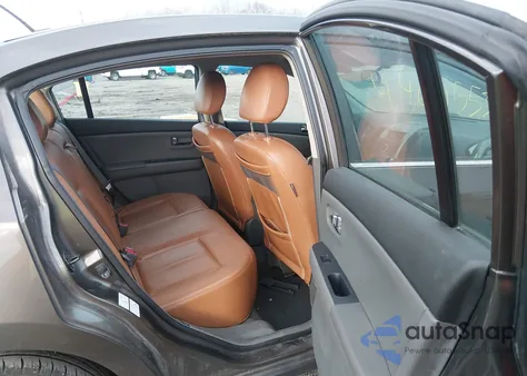 2008 Nissan Sentra 2.0Sl from USA, damaged, VIN 3N1AB61E18L686689